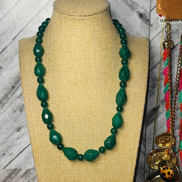 Teardrops of Jealousy 18-inch Emerald Green Necklace Artisan Aprilsplace - Picture 3 of 12